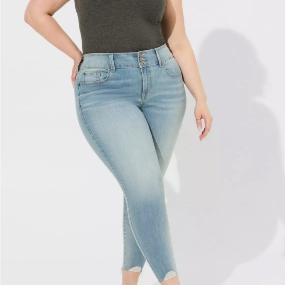 NWT Torrid Jeggings Skinny Super Soft High Waist Light Blue Jeans Sz 12 S